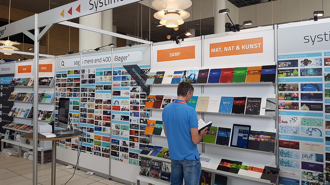 Messestand til skolemesse